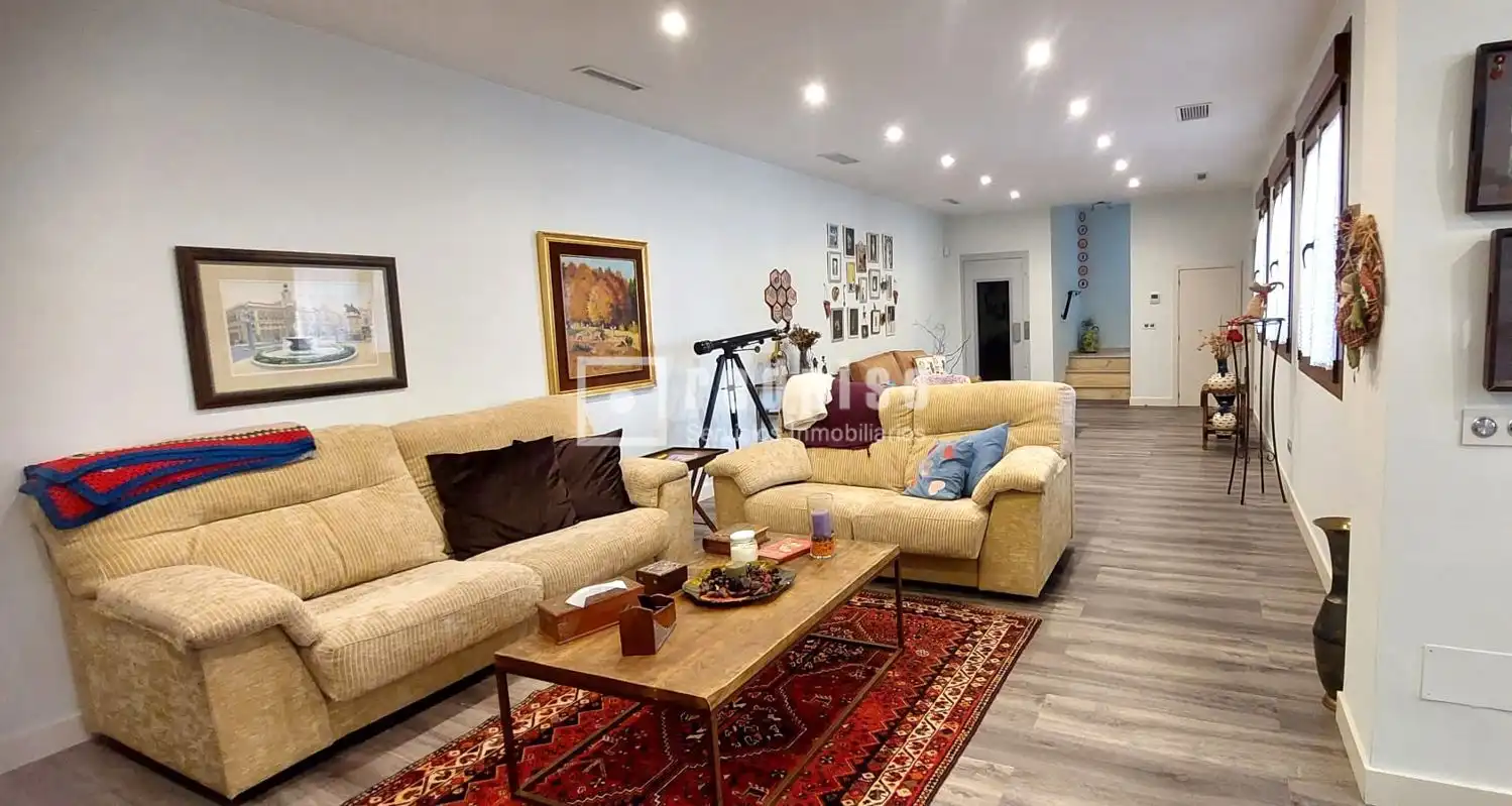 Houses for sale in Malpica de Tajo  with Air Conditioner, Heating and Storage room