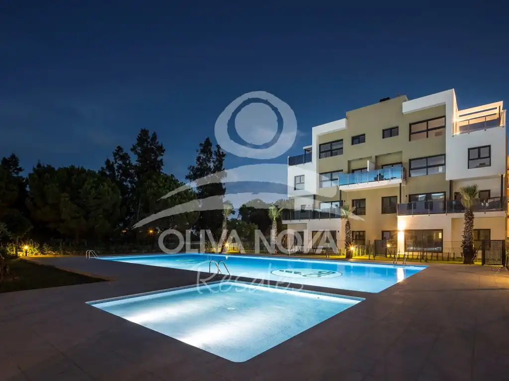 Piscina de Apartamento en venta en Oliva con Aire acondicionado, Jardín privado y Piscina