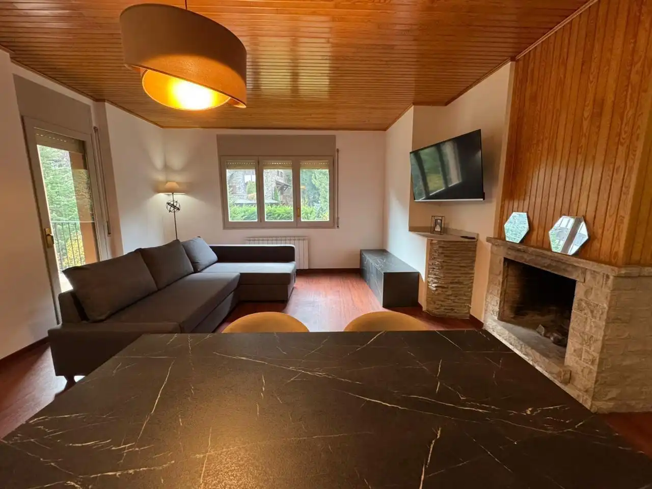 Sala de estar de Apartamento en venta en La Massana con Parquet, Amueblado y Balcón