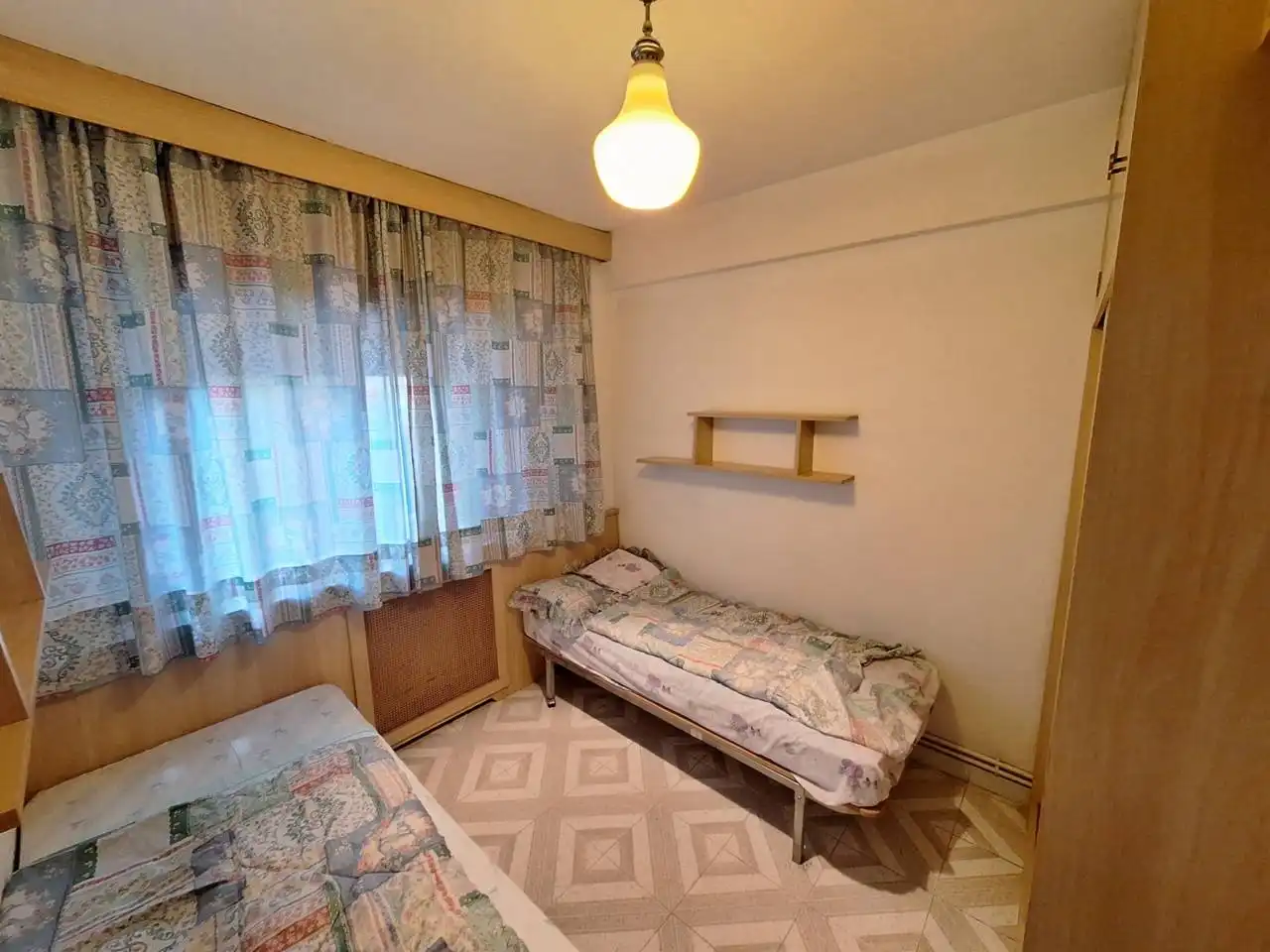 Bedroom of Flat for rent in Fuenlabrada  with Air Conditioner, Heating and Storage room