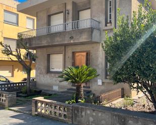 Außenansicht von Wohnung zum verkauf in Castellfollit de la Roca mit Klimaanlage, Terrasse und Balkon