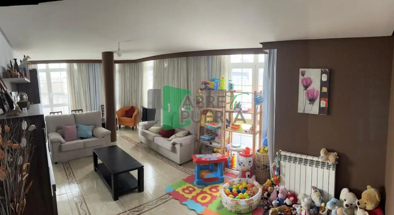 Sala de estar de Edificio en venta en A Pobra de Trives 