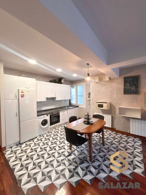 Cuina de Pis de lloguer en Bilbao  amb Calefacció, Terrassa i Balcó