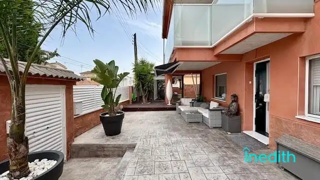 Terrassa de Casa o xalet en venda en Cunit amb Aire condicionat, Calefacció i Jardí privat
