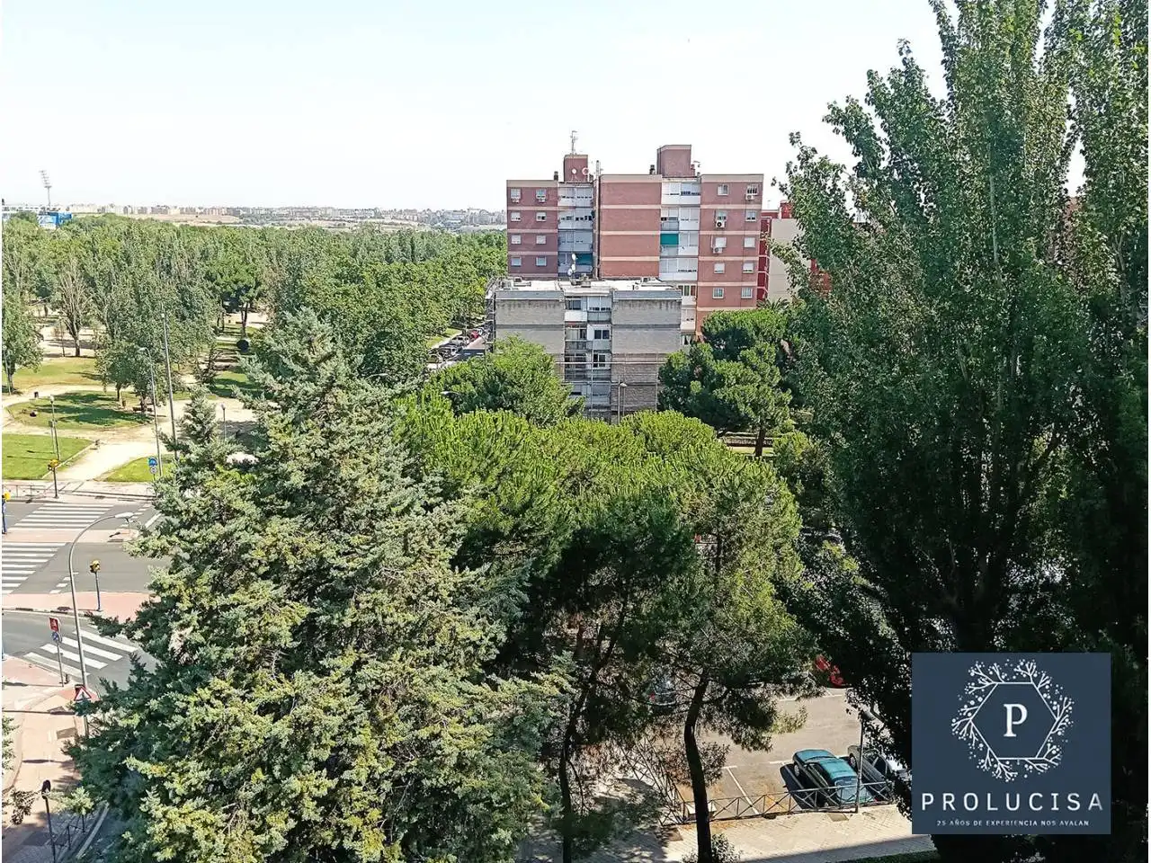 Vista exterior de Piso en venta en Leganés con Calefacción y Terraza