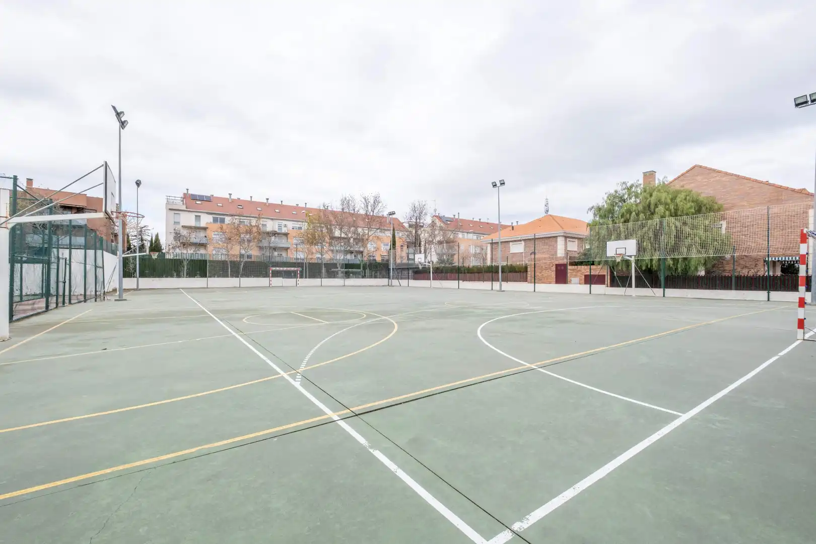 Habitatge amb terrassa en venda a Calle Calle Ramiro II 13, imagen 53