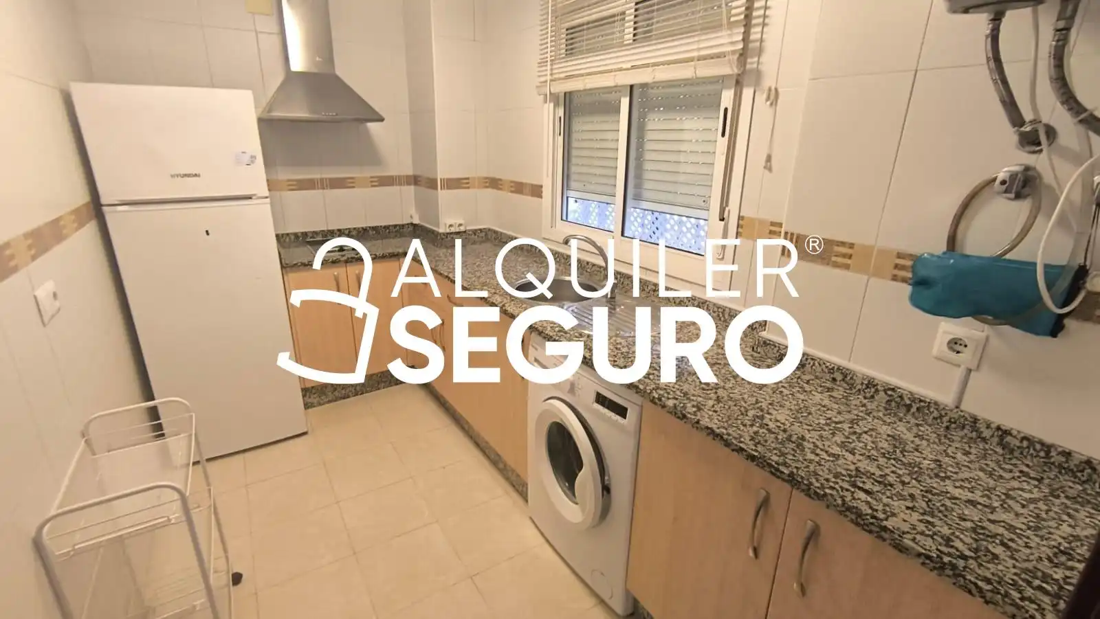 Kitchen of Flat for rent in Gelves  with Furnished