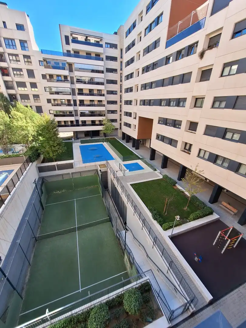 Piscina de Pis en venda en Villa de Vallecas
