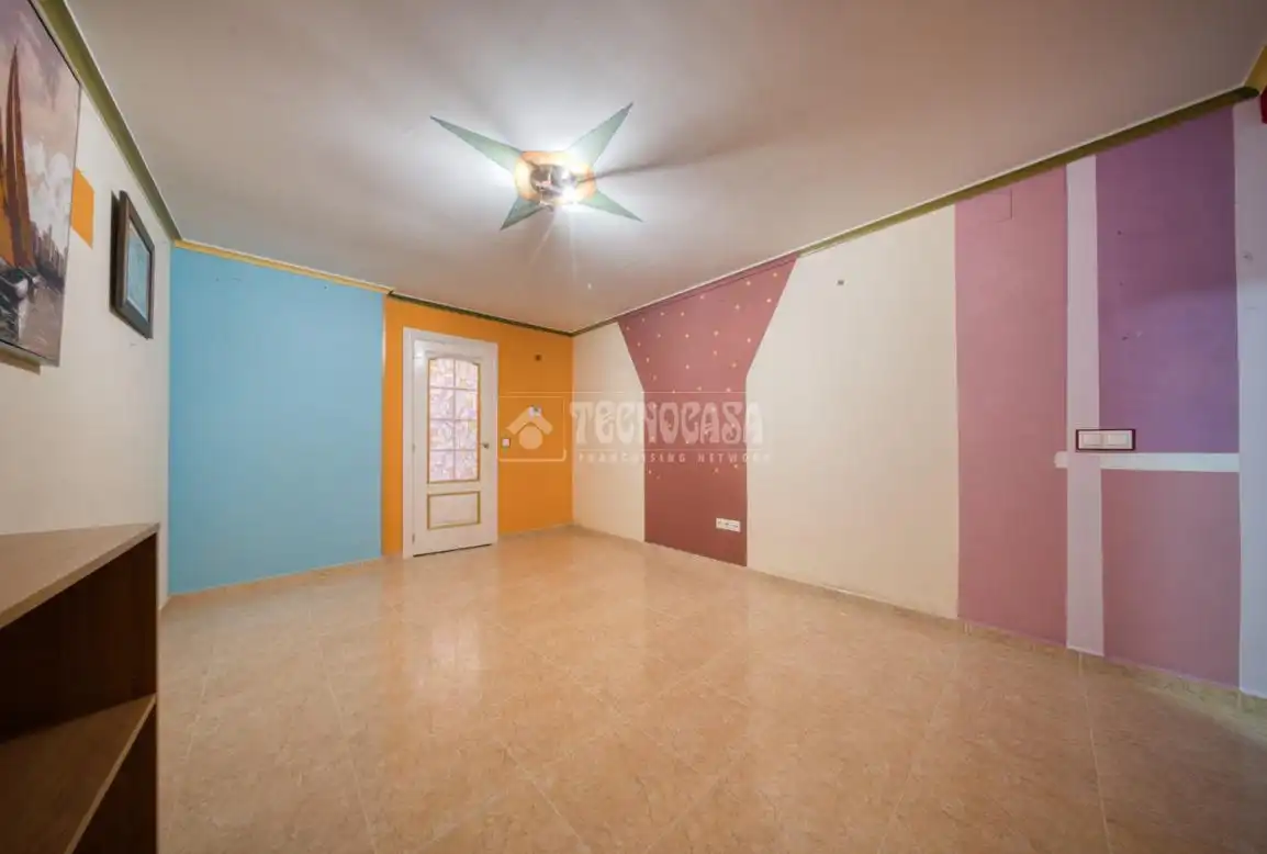 Casa adosada en venta en Venta de Baños