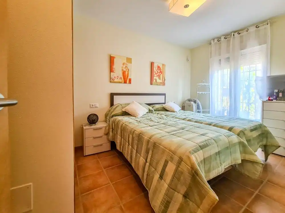 Vivienda con piscina en venta en Calle ALBARDIN, imagen 9