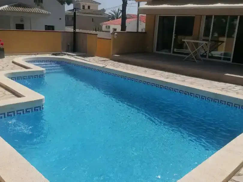 Piscina de Casa o xalet en venda en La Nucia amb Aire condicionat, Parquet i Piscina