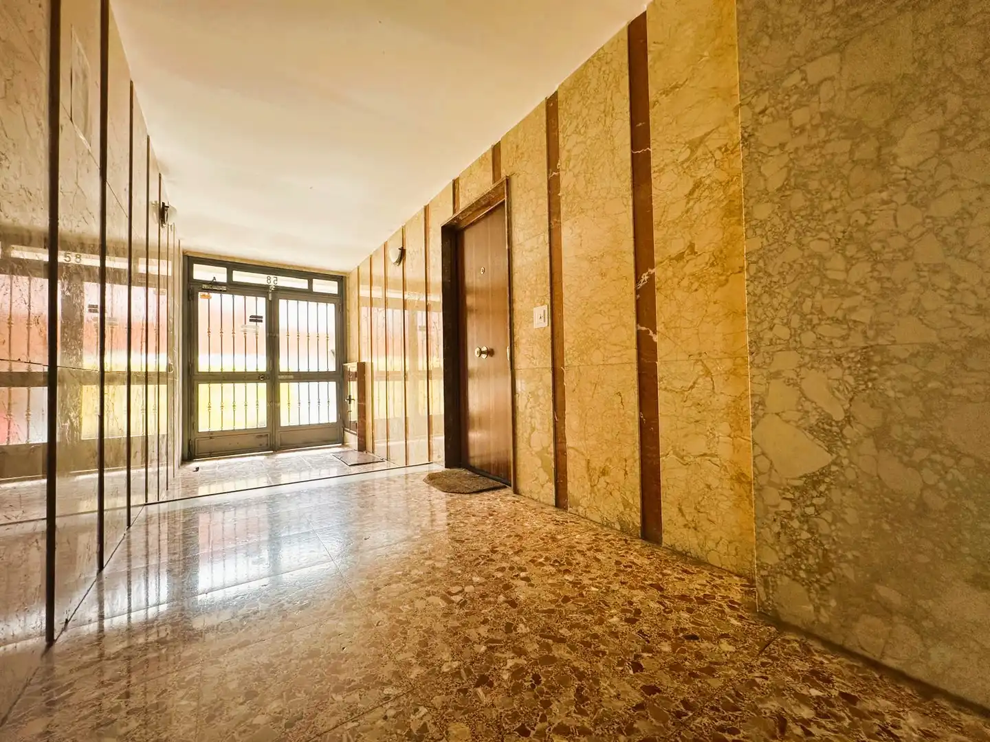 Flat for sale in Madrid  with Air Conditioner, Heating and Oven
