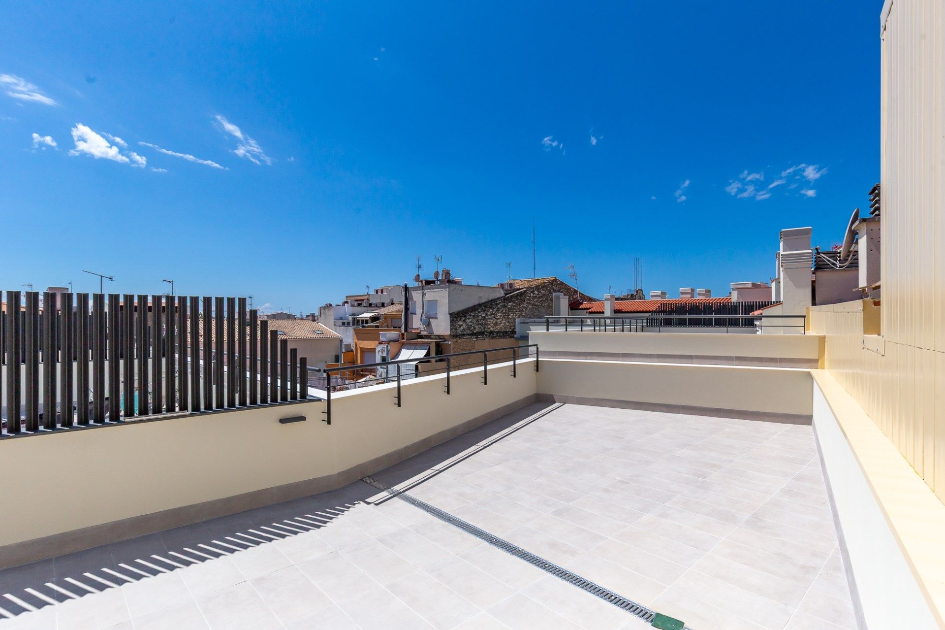 Terrace of Attic for sale in Vilanova i la Geltrú  with Air Conditioner, Heating and Terrace