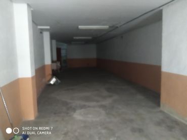 Business premises for sale in Calle Santos Médicos 20