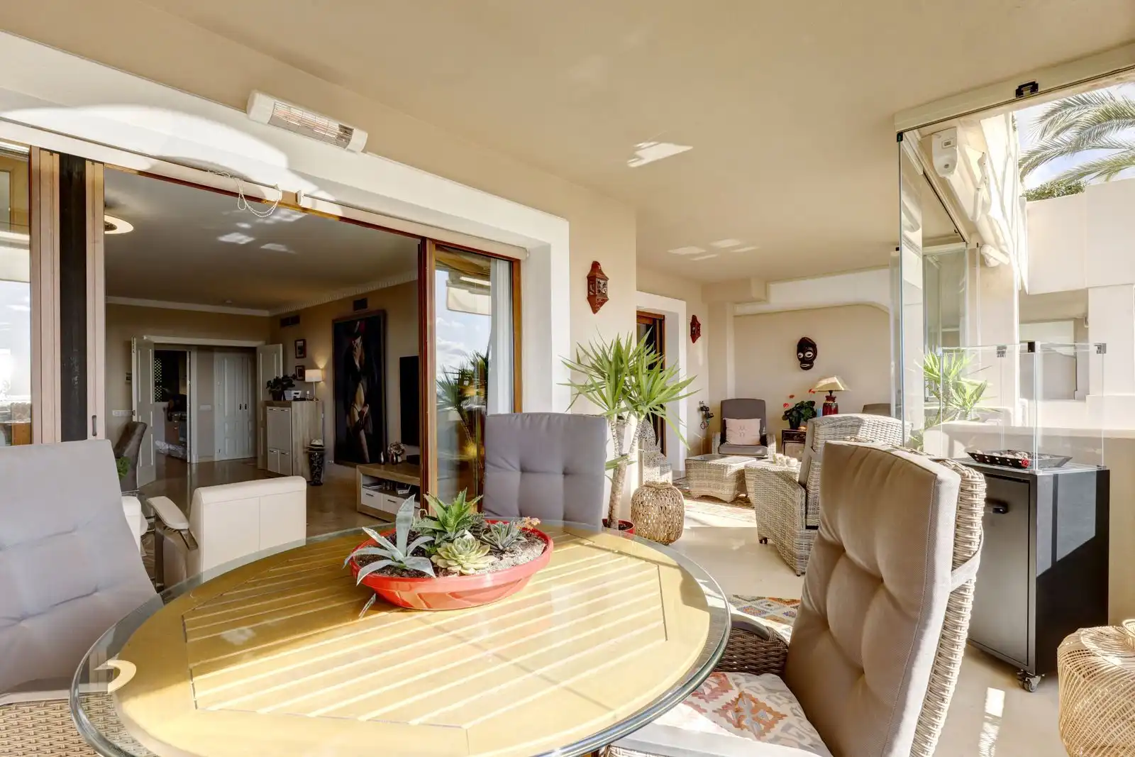 Apartament amb piscina en venda a Benahavís pueblo, imagen 7