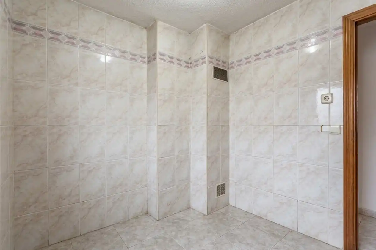 Flat for sale in Calle San Basilio, Pradolongo
