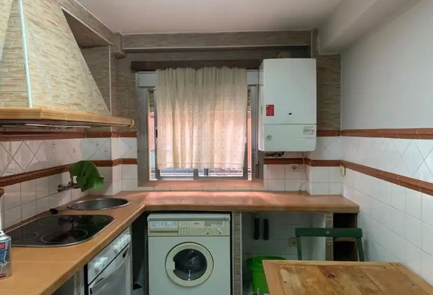 Küche von Geschaftsraum zum Verkauf in Madrid