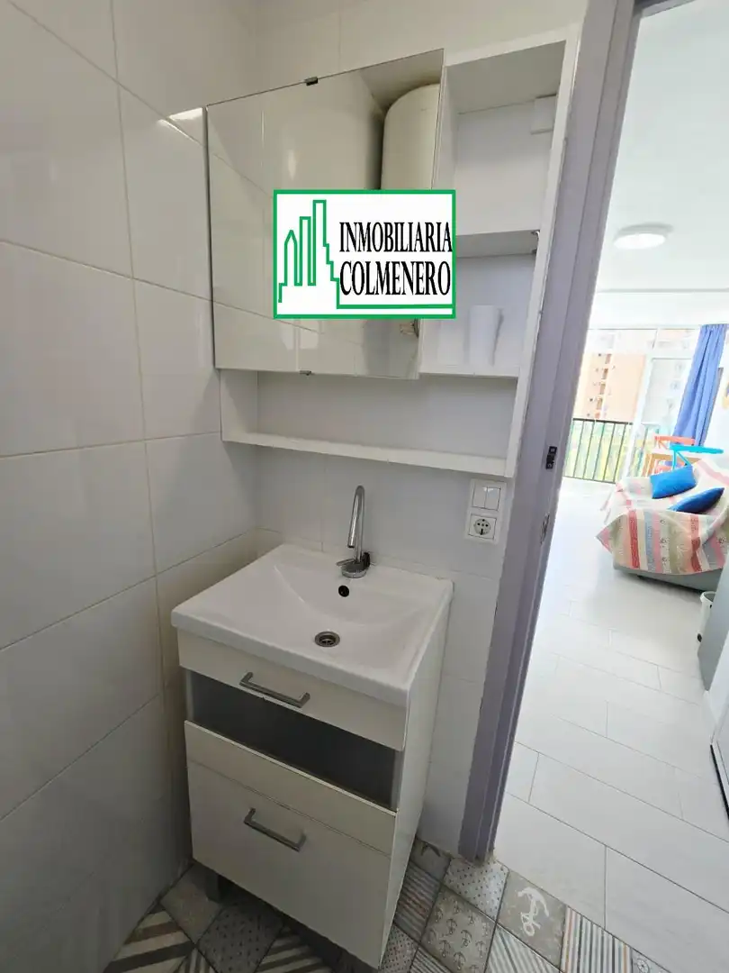 Bany de Estudi en venda en Benidorm amb Aire condicionat, Moblat i Piscina comunitària