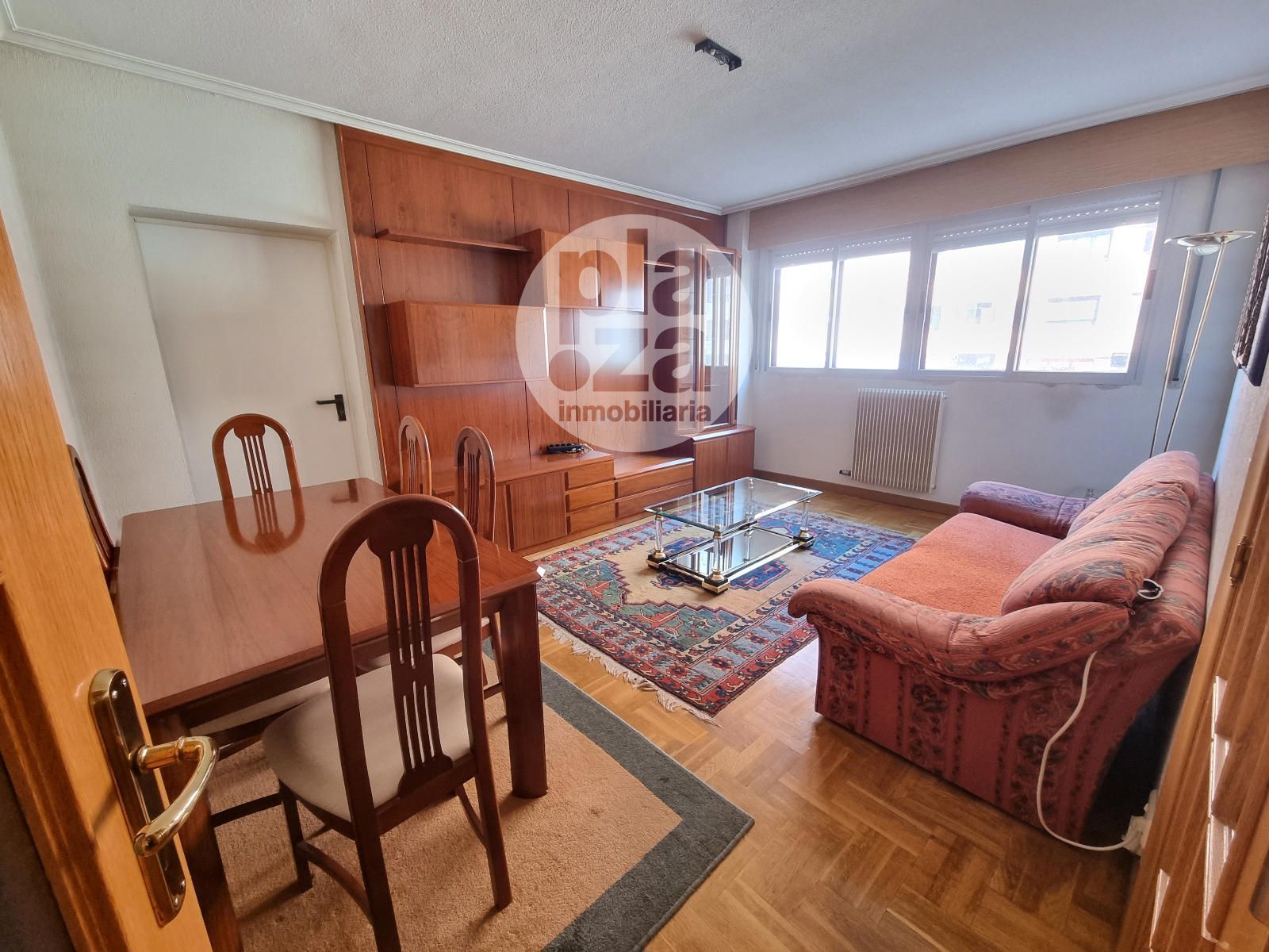 Sala d'estar de Pis en venda en Burgos Capital amb Calefacció, Terrassa i Traster