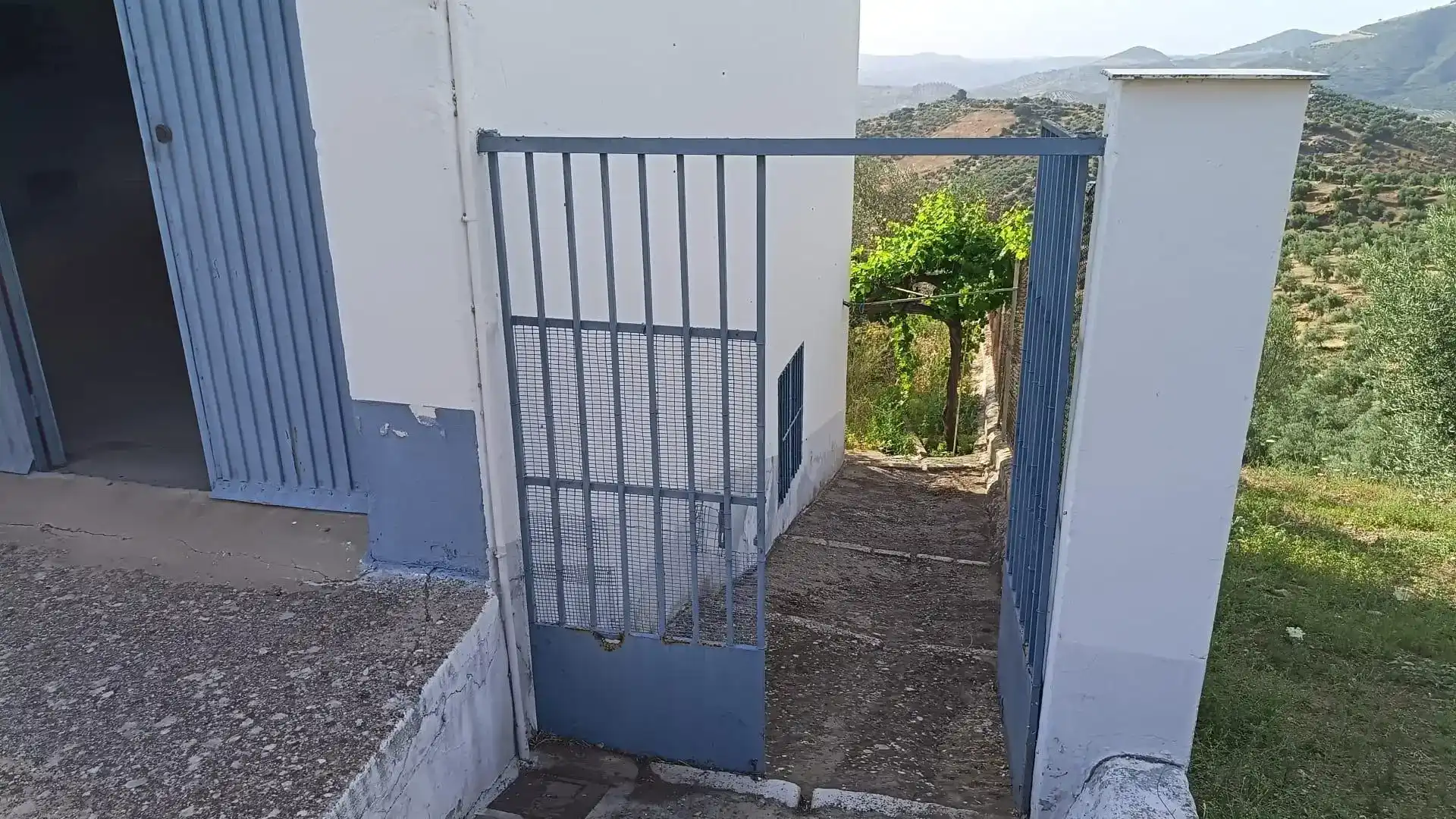 Exterior view of Houses for sale in Olvera