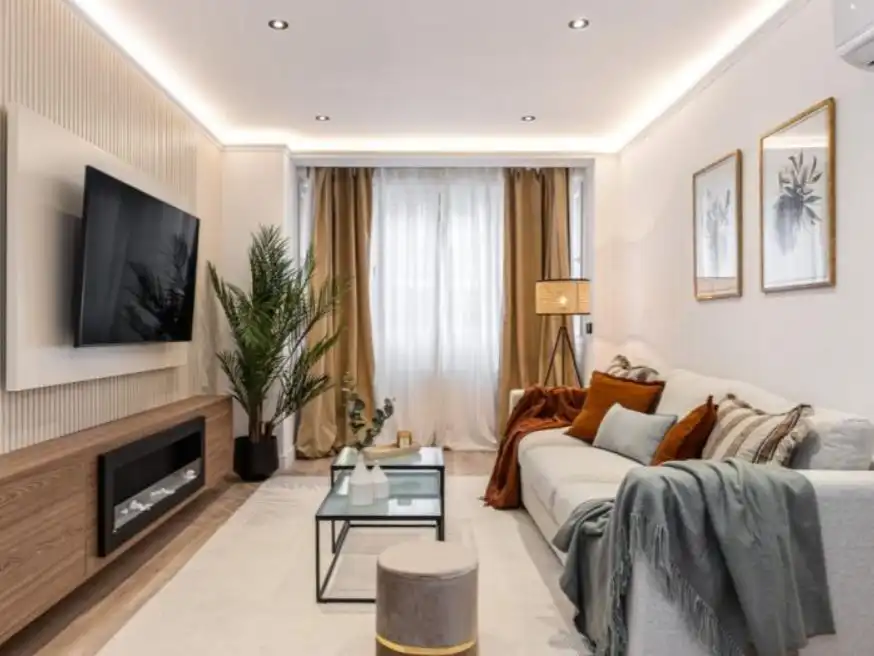 Living room of Flat for sale in Madrid  with Heating