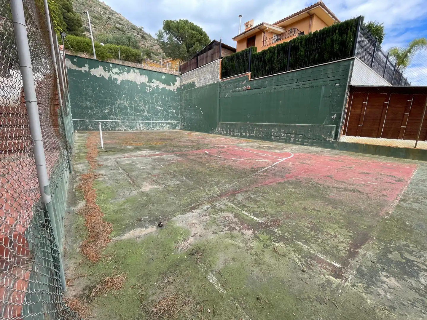 Parking de Casa o chalet en venta en La Vall d'Uixó con Jardín privado, Terraza y Piscina