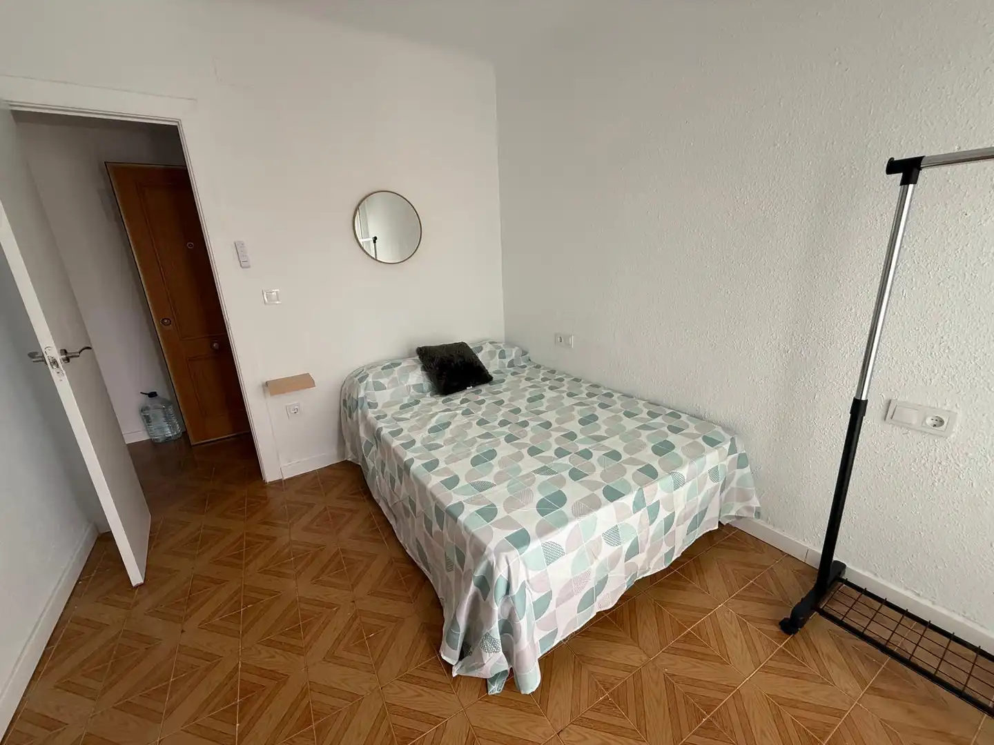 Bedroom of Flat for share in Centro