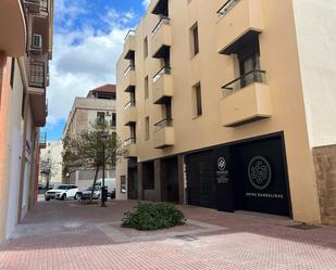 Vista exterior de Pis en venda en Ronda amb Balcó