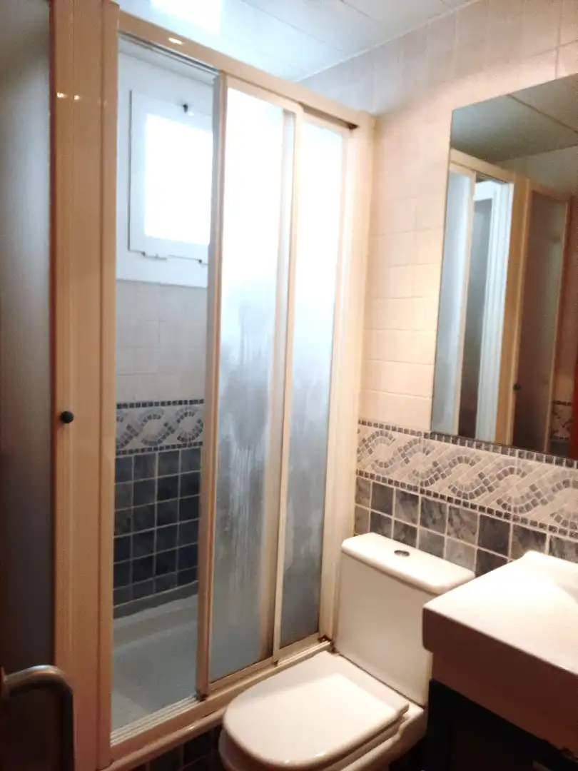 Badezimmer von Dachboden zum Verkauf in L'Hospitalet de Llobregat mit Klimaanlage, Heizung und Terrasse