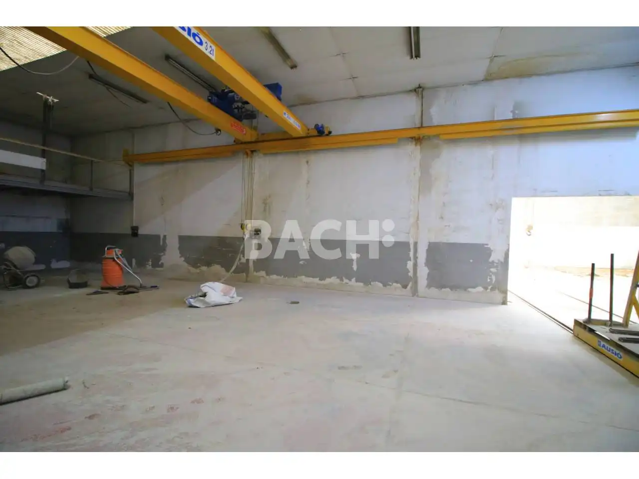 Nave industrial de alquiler en Vic