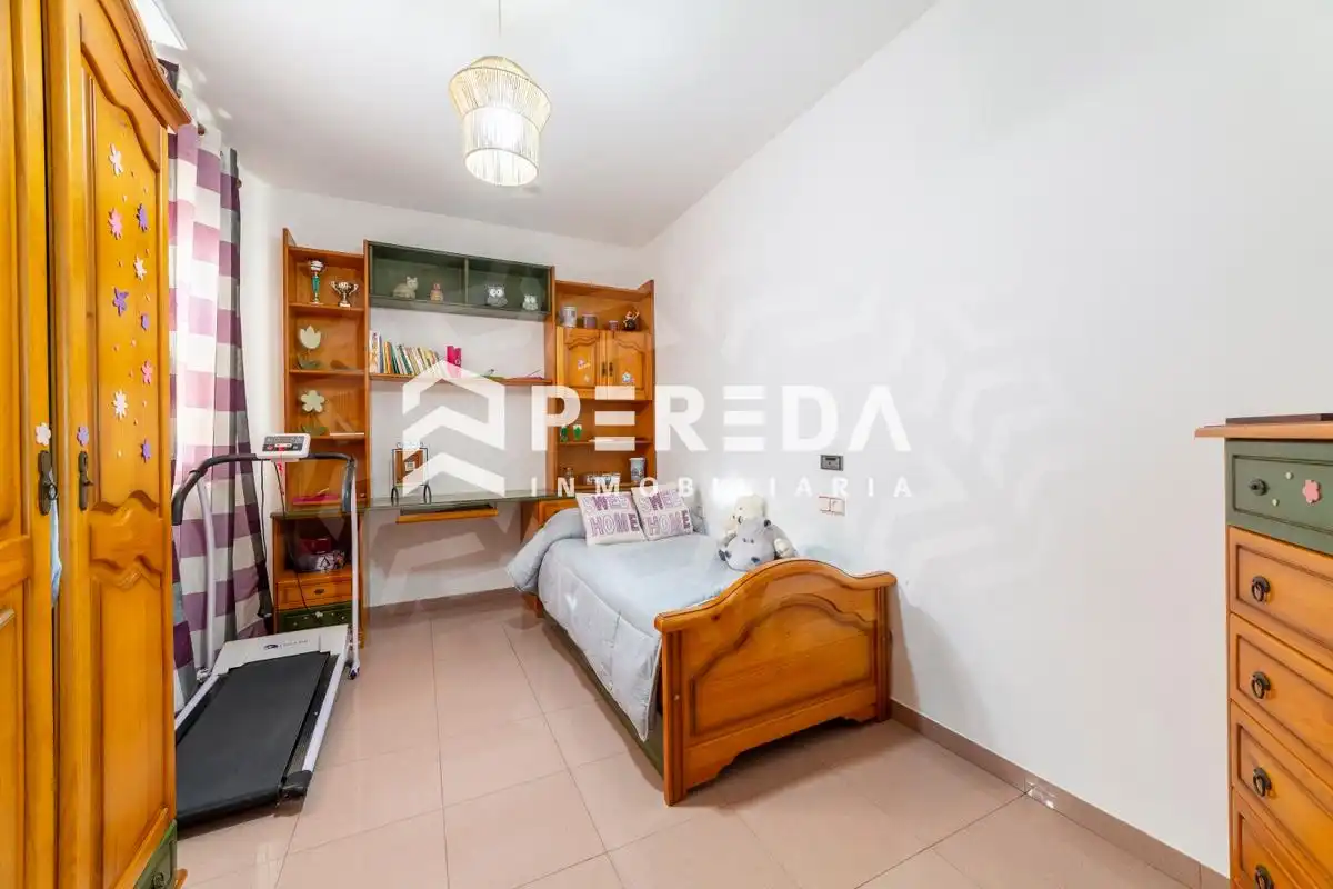 Schlafzimmer von Einfamilien-Reihenhaus zum Verkauf in Roquetas de Mar mit Terrasse
