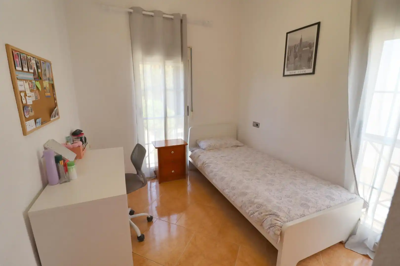 Dormitori de Casa adosada de lloguer en Godella amb Aire condicionat, Calefacció i Jardí privat