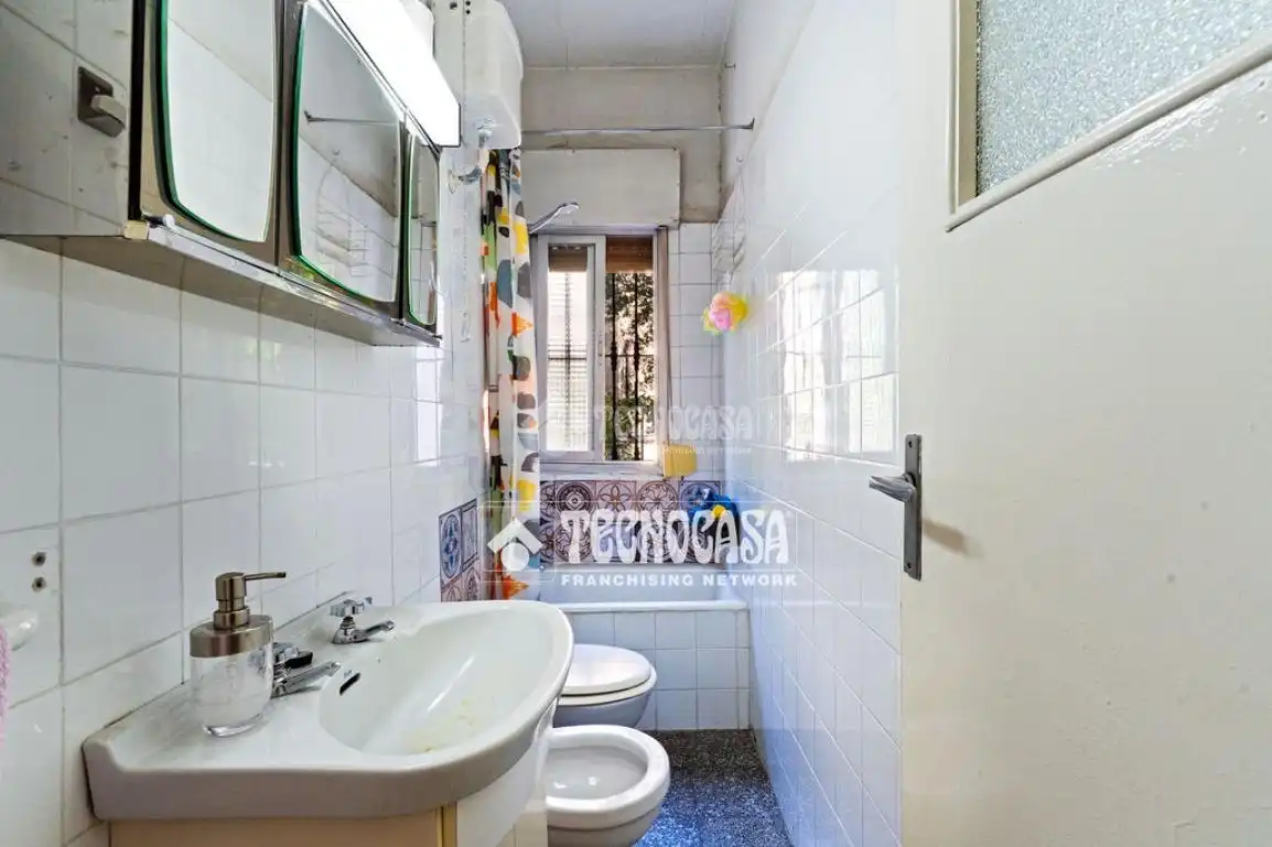 Baño de Piso en venta en Madrid con Calefacción y Amueblado