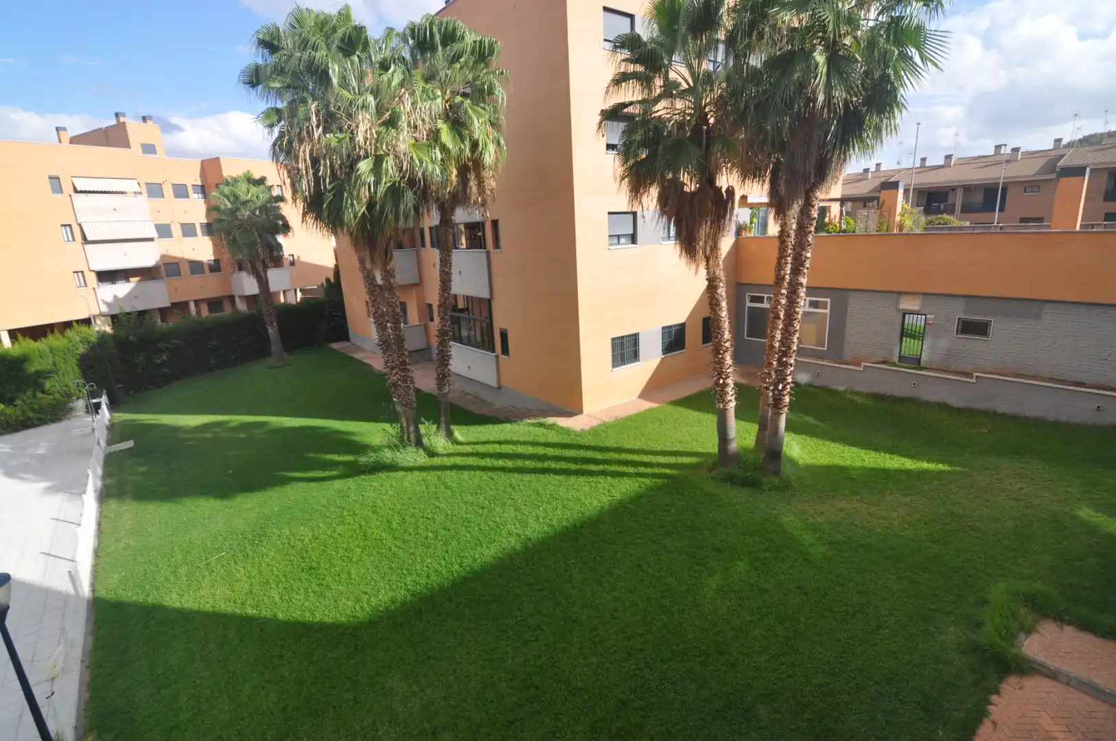Flat with pool to rent in Calle los Alimoches, imagen 2