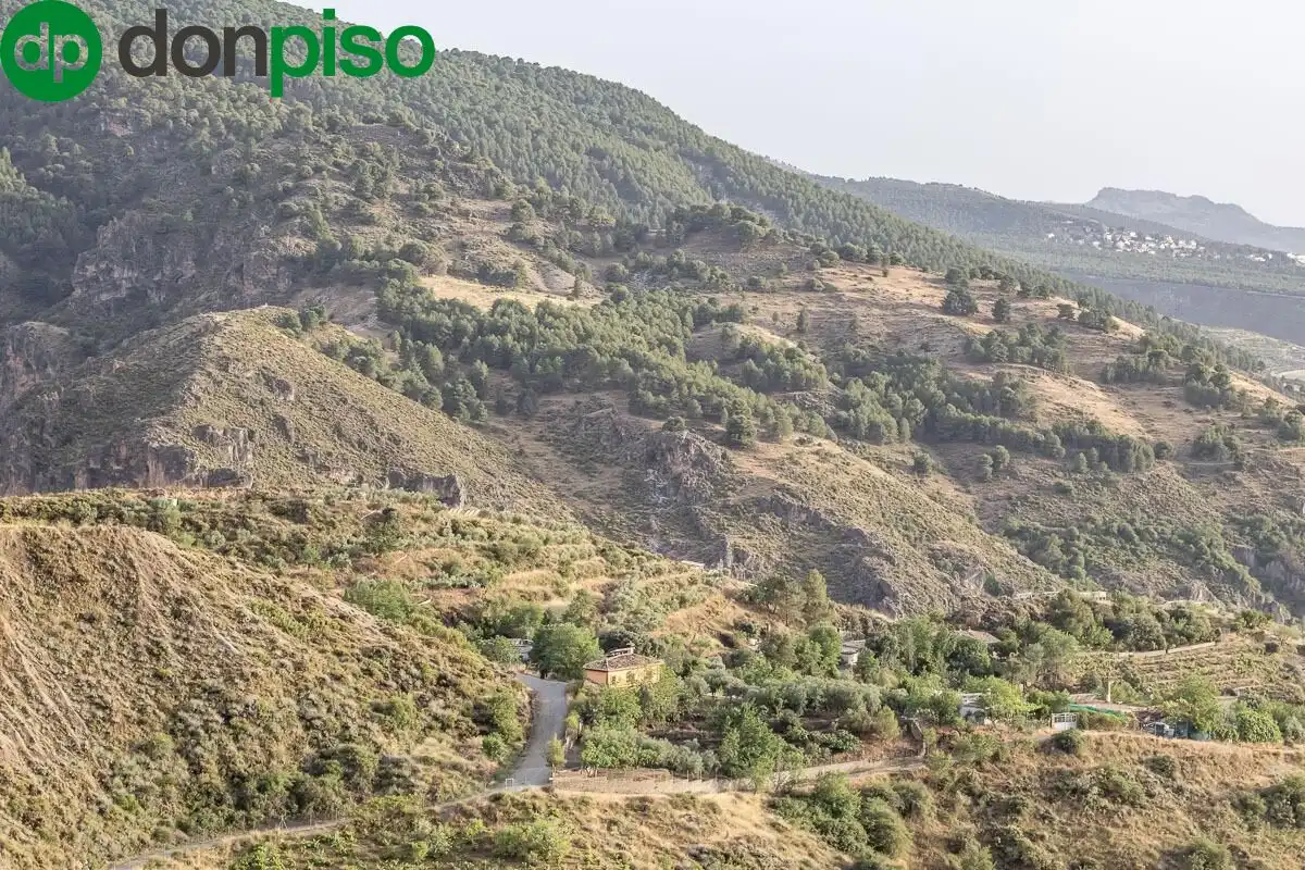 Finca rústica en venda en Monachil amb Jardí privat i Piscina comunitària