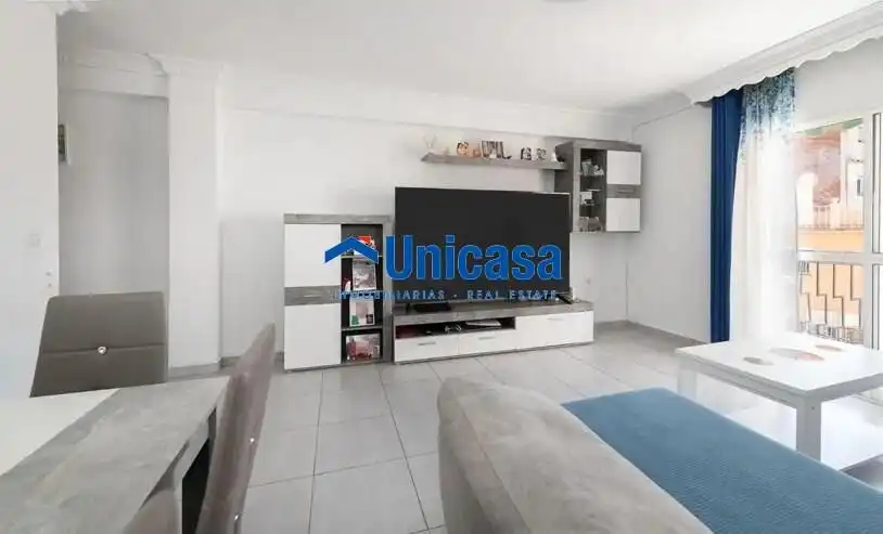 Sala d'estar de Pis en venda en Málaga amb Terrassa i Balcó