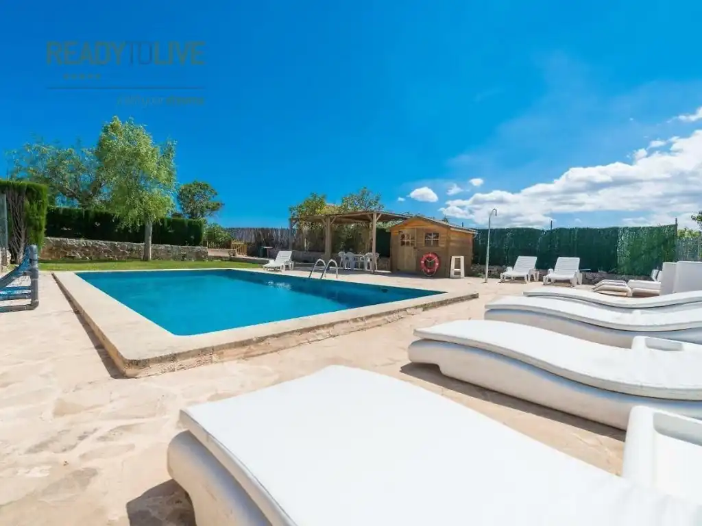 Casa rústica con piscina en venta en Poligono 34 Parcela 52