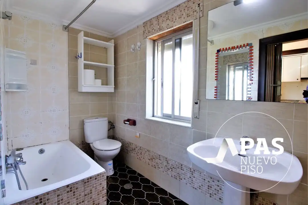 Bathroom of Houses for sale in Miengo  with Heating, Private garden and Storage room