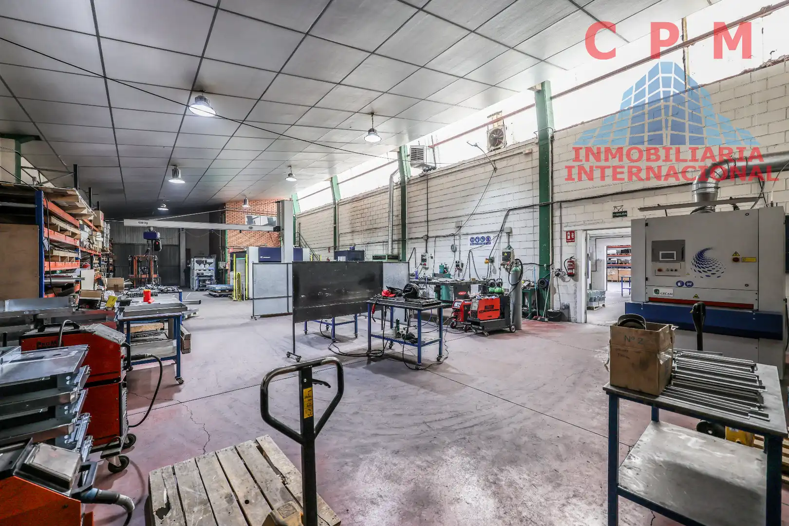 Industrial building for sale in Ajalvir, imagen 2