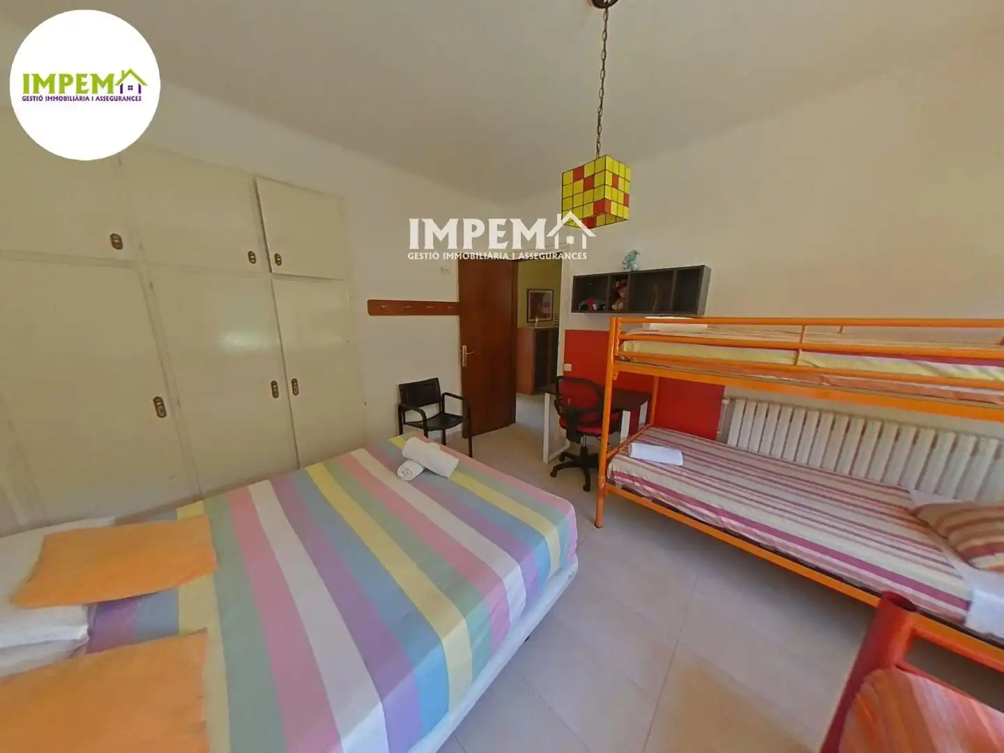 Dormitori de Casa o xalet en venda en La Llacuna amb Calefacció, Terrassa i Piscina