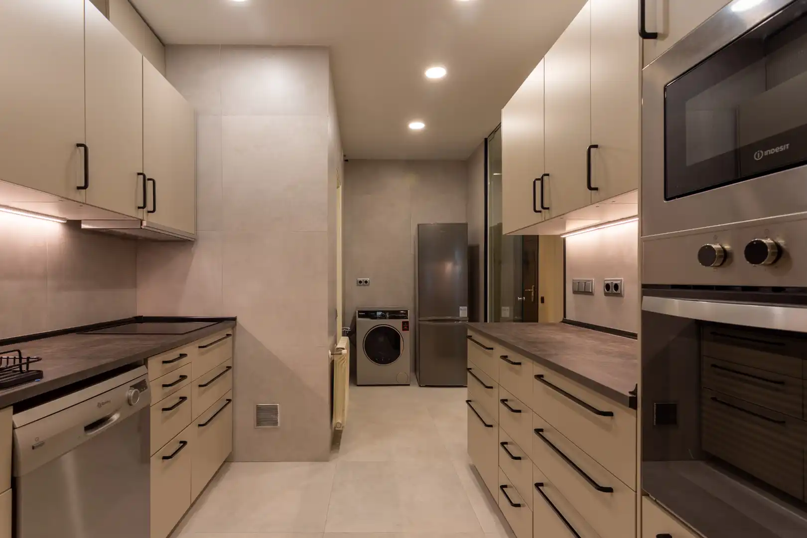 Bajo con jardín en venta en Carrer de Nil Fabra, imagen 13