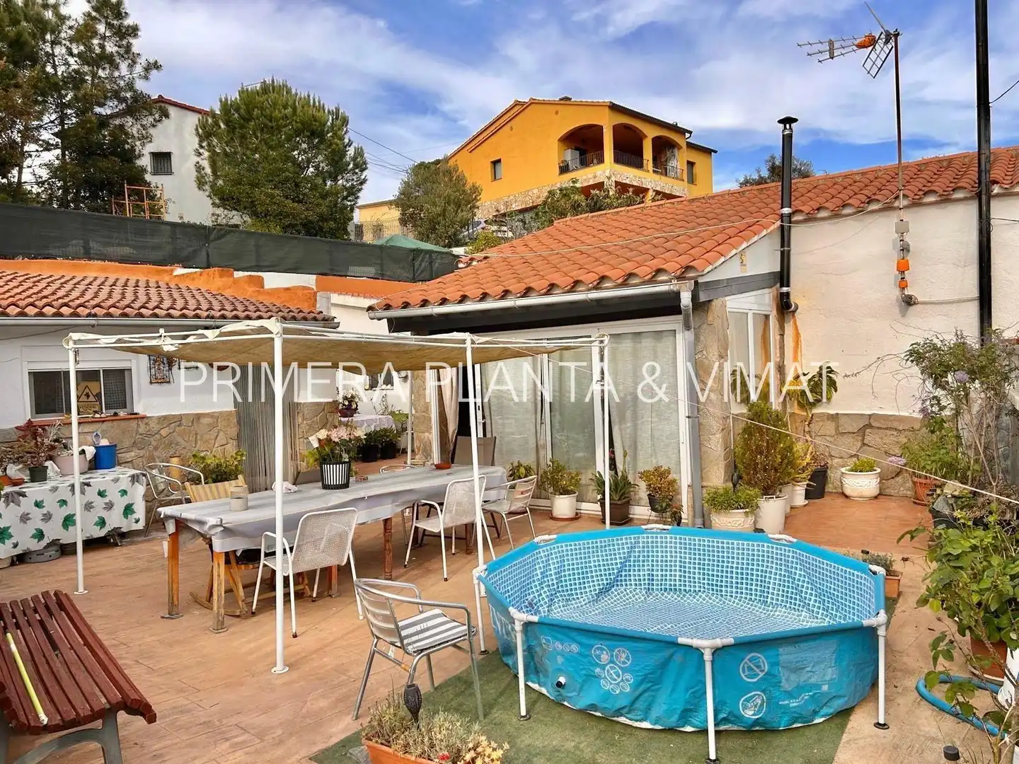 Exterior view of Houses for sale in Maçanet de la Selva