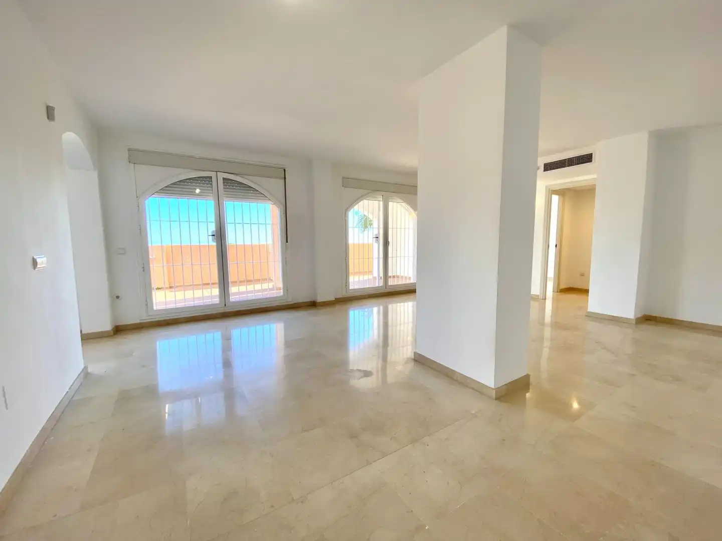 Piso en venta en Mijas con Terraza y Piscina comunitaria