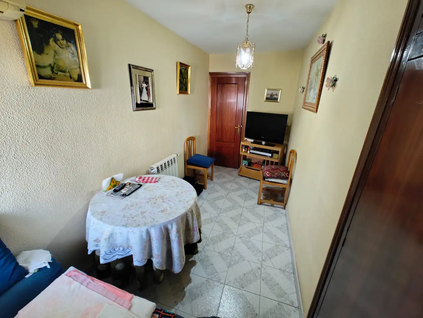 Sala de estar de Piso en venta en Leganés con Calefacción, Terraza y Amueblado