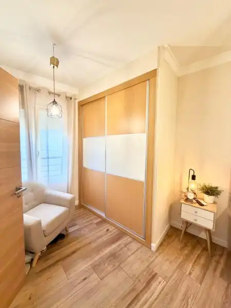 Habitación de Piso en venta en Torremolinos con Aire acondicionado, Terraza y Lavadora