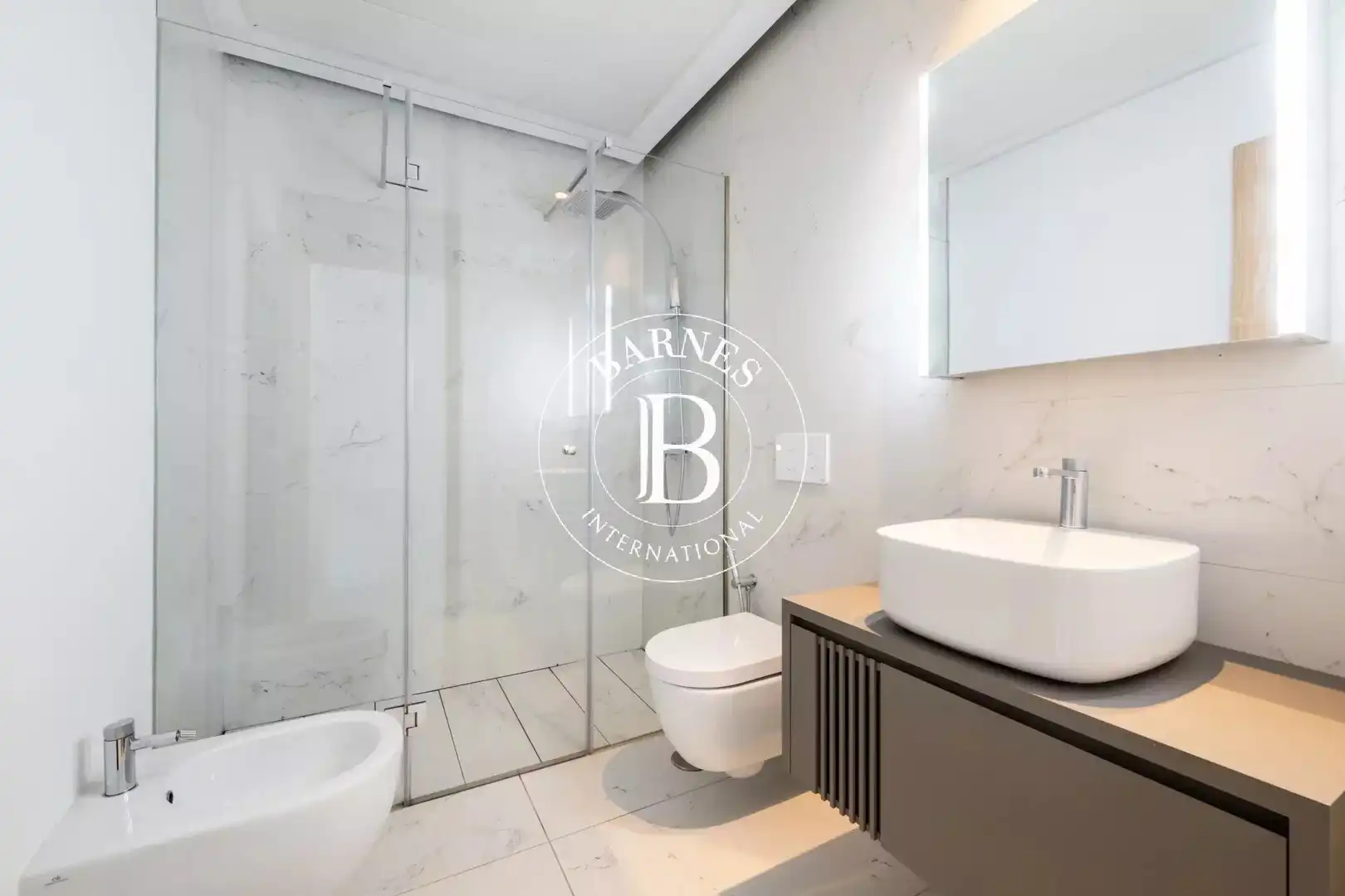 Bathroom of Flat for rent in Pozuelo de Alarcón  with Air Conditioner, Heating and Terrace