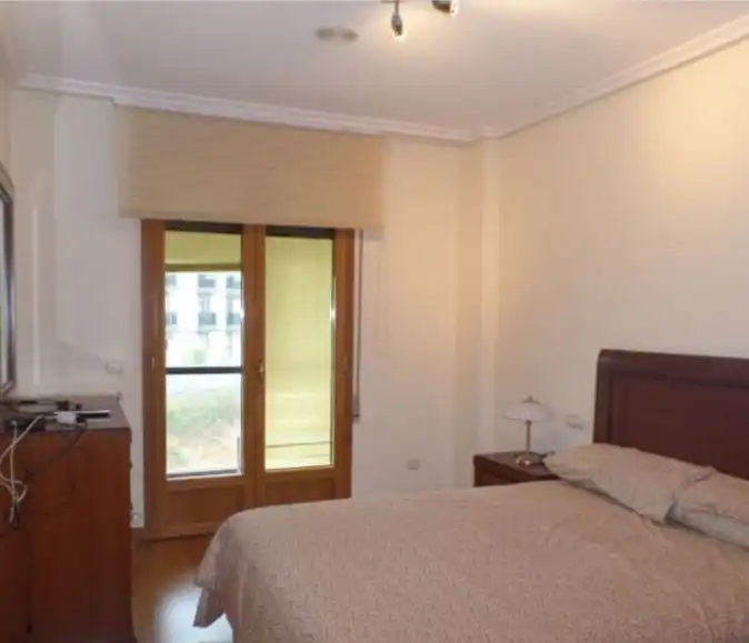 Schlafzimmer von Maisonette zur Miete in Salamanca mit Heizung, Parkett und Möbliert