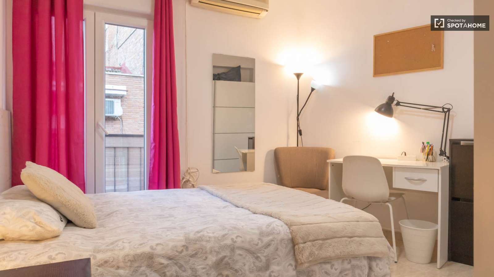 Dormitori de Pis per a compartir en  Madrid Capital amb Aire condicionat, Calefacció i Terrassa