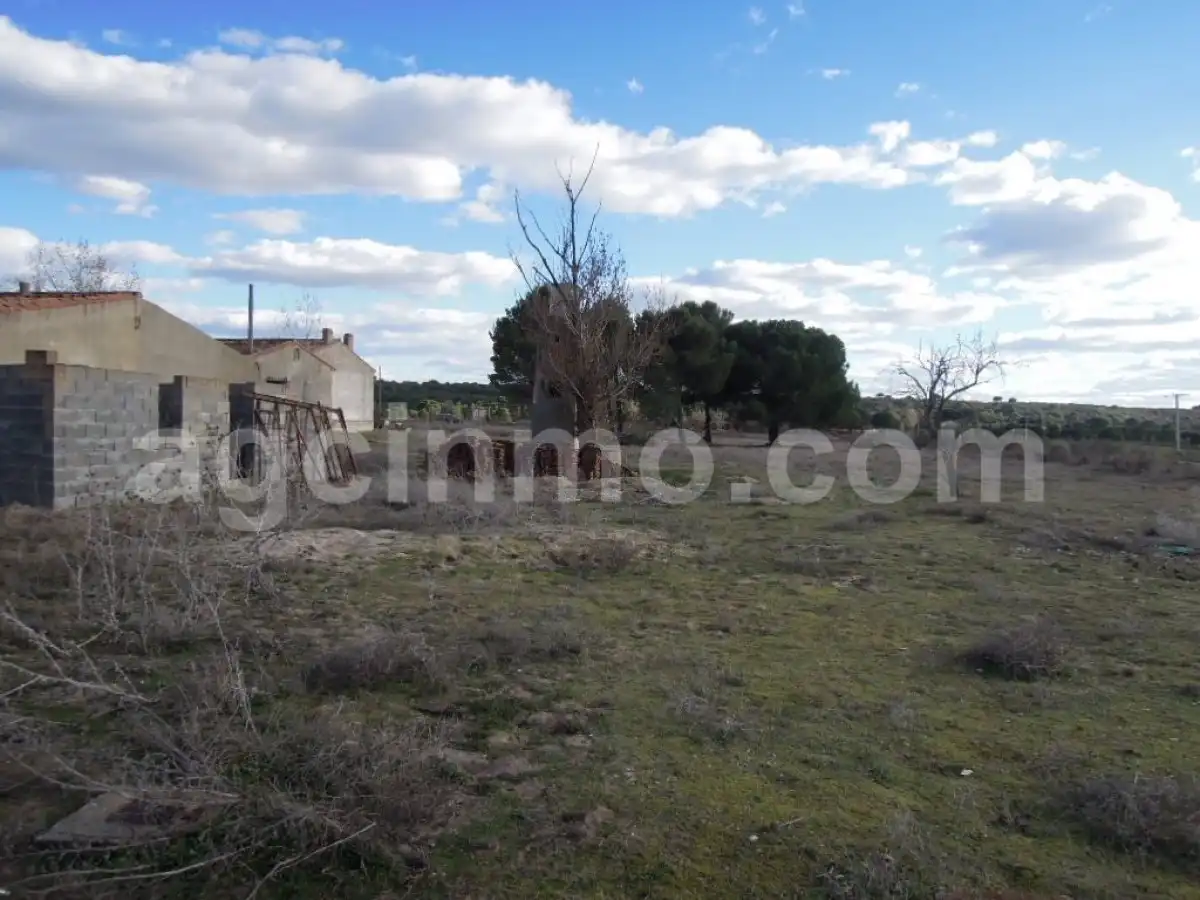 Country homes for sale in Boecillo  with Private garden