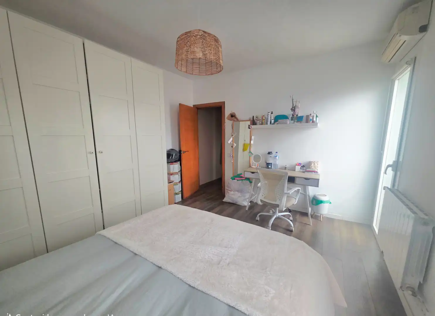 Schlafzimmer von Wohnung zum Verkauf in Barcelona mit Klimaanlage, Heizung und Parkett